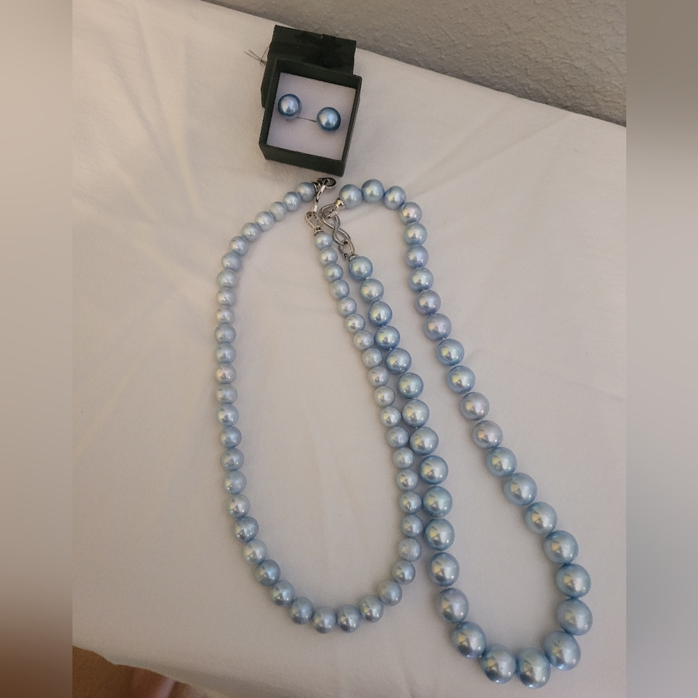 Elegant Blue Pearl Necklace and Earring Set